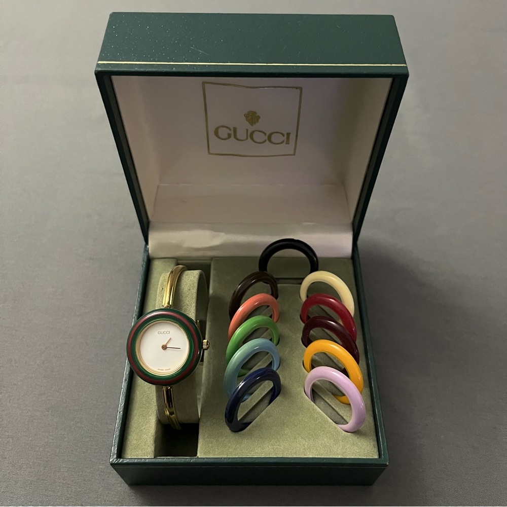 Gucci Vintage Change Bezel 11 / 12.2 Quartz White Dial 12 Colors Women's Watch